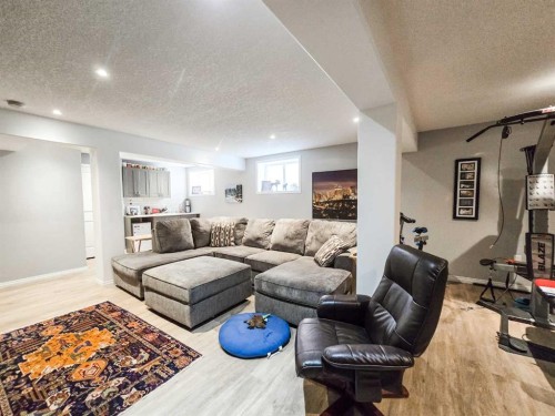 1632 42 Street, Edson, AB 