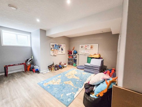 1632 42 Street, Edson, AB 