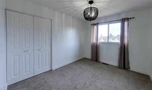 1102 55 Street, Edson, AB 