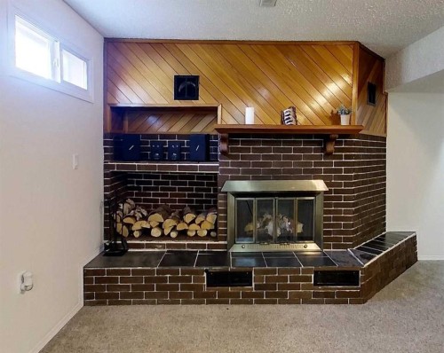 1102 55 Street, Edson, AB 