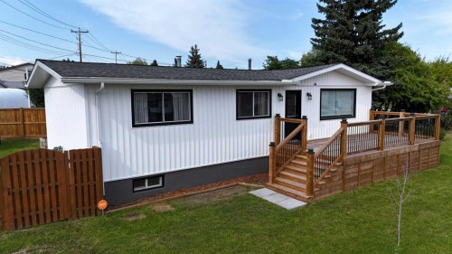 1102 55 Street, Edson, AB 