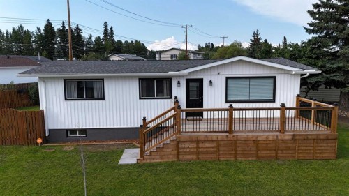 1102 55 Street, Edson, AB 