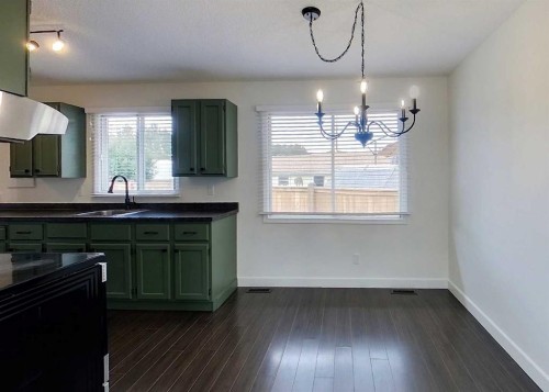 1102 55 Street, Edson, AB 