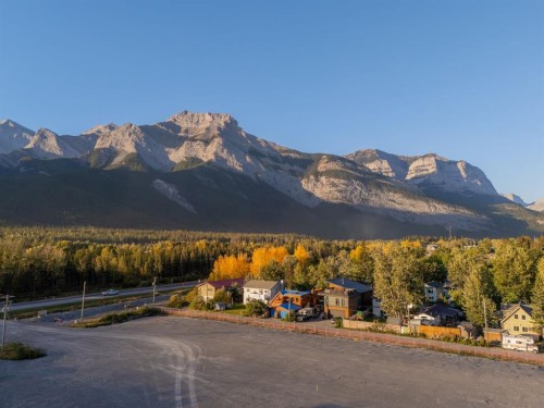 17 Skogan Peak Drive, Exshaw, AB 