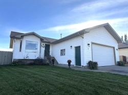 7 Stiles Cove Whitecourt, AB T7S 1T7