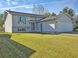 3102 47 Avenue Athabasca, AB T9S 2A6