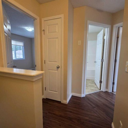 4-624 41 Street, Edson, AB 