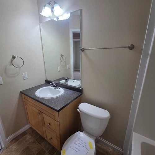 4-624 41 Street, Edson, AB 