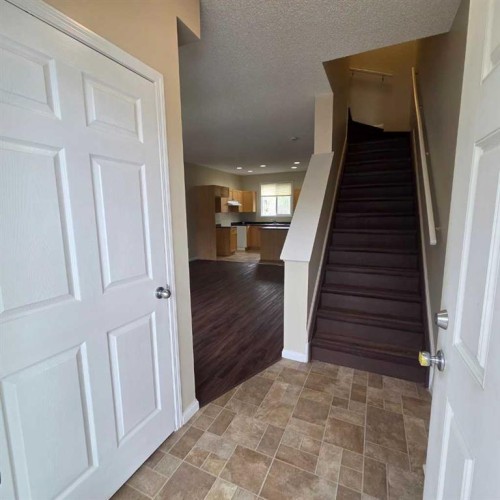 4-624 41 Street, Edson, AB 