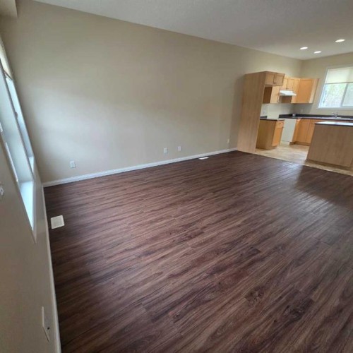 4-624 41 Street, Edson, AB 