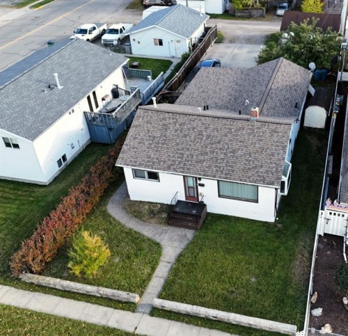 4907 7 Avenue  Edson, AB T7E 1K8