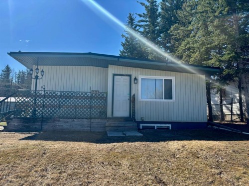 142 Meadow Drive , Hinton, AB T7V 1N7 1