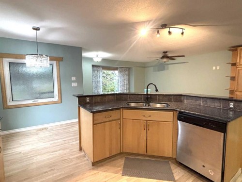 7 Chaisson Crossing, Whitecourt, AB 