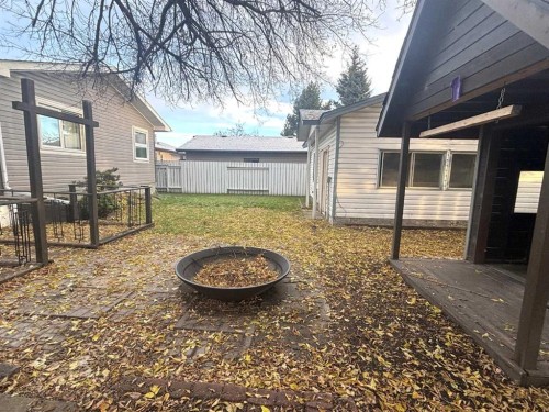 7 Chaisson Crossing, Whitecourt, AB 