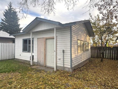 7 Chaisson Crossing, Whitecourt, AB 