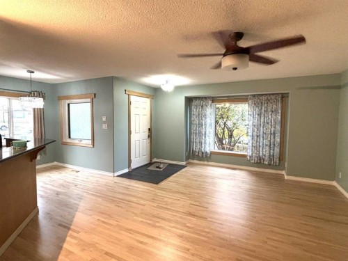 7 Chaisson Crossing, Whitecourt, AB 