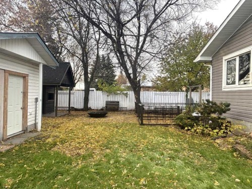 7 Chaisson Crossing, Whitecourt, AB 