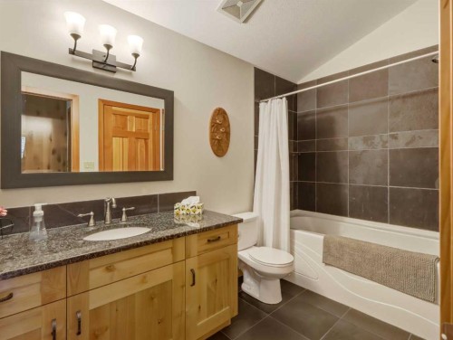 302-801 Benchlands Trail, Canmore, AB 