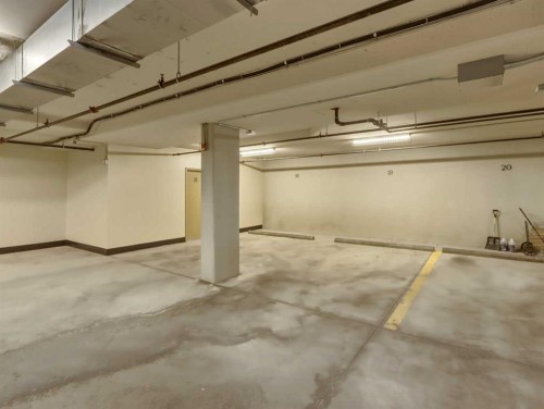 302-801 Benchlands Trail, Canmore, AB 