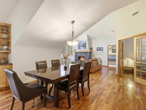 302-801 Benchlands Trail, Canmore, AB 