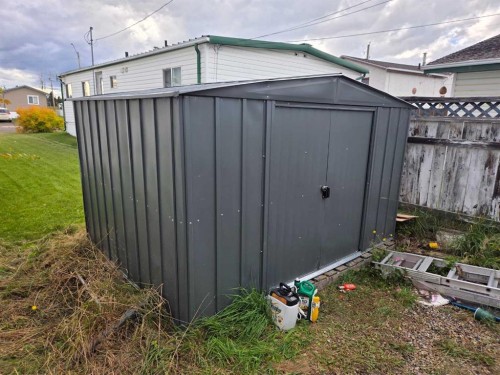 901 52 Street, Edson, AB 