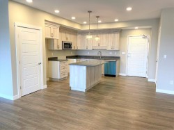 406-499 Meadowlake Court EAST Brooks, AB T1R 0Y7