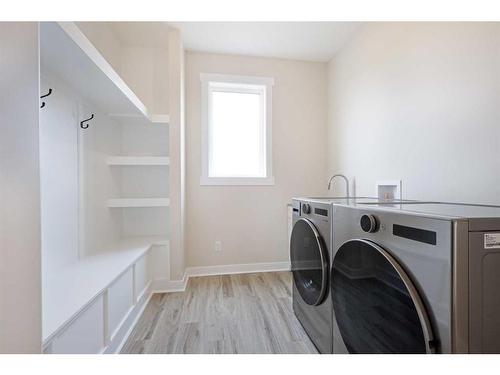 43 Kingfisher Estates Drive, Lake Newell Resort, AB - Indoor Photo Showing Laundry Room