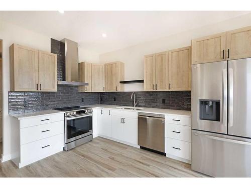 43 Kingfisher Estates Drive, Lake Newell Resort, AB - Indoor Photo Showing Kitchen