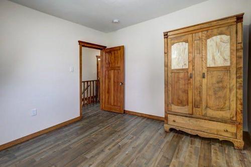 1507 2 Avenue Nw, Drumheller, AB - Indoor Photo Showing Other Room