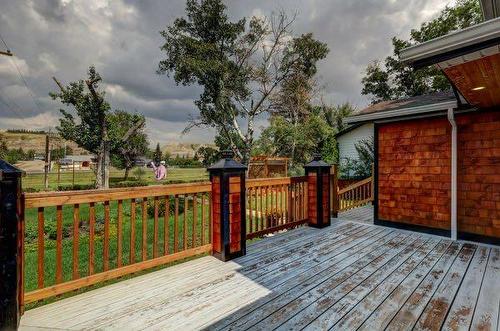 1507 2 Avenue Nw, Drumheller, AB - Outdoor With Deck Patio Veranda With Exterior