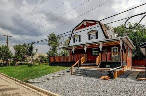 1507 2 Avenue Nw, Drumheller, AB - Outdoor With Deck Patio Veranda