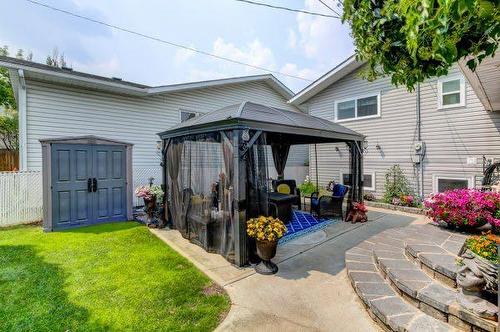166 5 Street, Drumheller, AB - Outdoor With Exterior