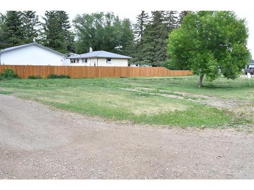 236 1 Street East, Duchess, AB 