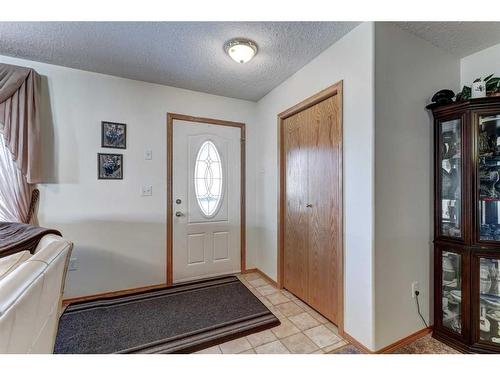 221 13 Street Nw, Drumheller, AB - Indoor Photo Showing Other Room