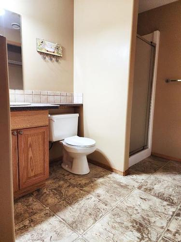 59 Upland Place, Brooks, AB - Indoor Photo Showing Bathroom