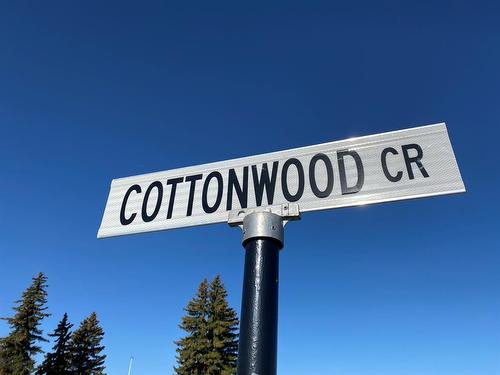 5 Cottonwood Crescent, Rosemary, AB 