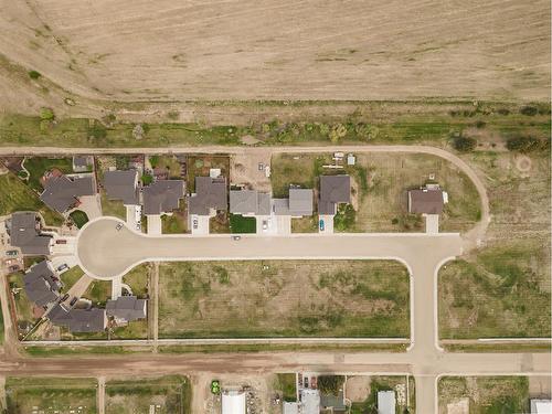 2 Cottonwood Crescent, Rosemary, AB 