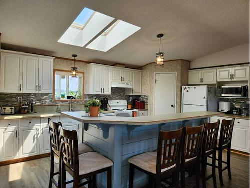 Range Road 25, Rural Red Deer County, AB - Indoor Photo Showing Kitchen