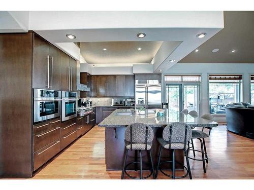 223 2 Avenue, Drumheller, AB - Indoor Photo Showing Kitchen With Upgraded Kitchen