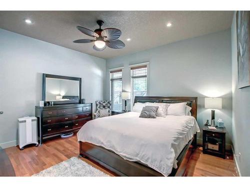 223 2 Avenue, Drumheller, AB - Indoor Photo Showing Bedroom