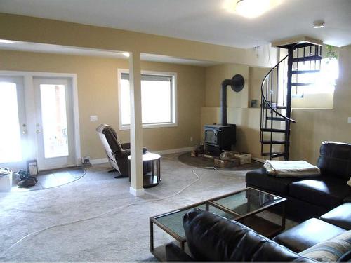 55 Centre Street, Drumheller, AB - Indoor Photo Showing Other Room