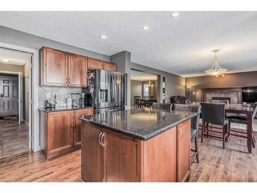 117 Seagreen Manor, Chestermere, AB - Indoor Photo Showing Kitchen