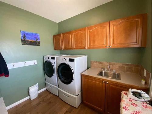 67 Park Place West, Brooks, AB - Indoor Photo Showing Laundry Room