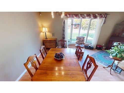 525 8 Avenue, Bassano, AB - Indoor Photo Showing Dining Room