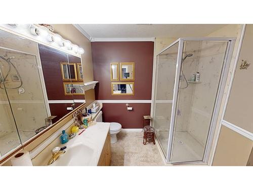 525 8 Avenue, Bassano, AB - Indoor Photo Showing Bathroom