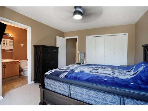 46-108 Garrow Avenue, Brooks, AB - Indoor Photo Showing Bedroom