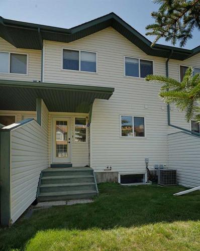 46-108 Garrow Avenue, Brooks, AB - Outdoor