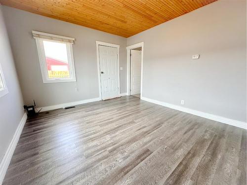 504 1A Avenue East, Brooks, AB - Indoor Photo Showing Other Room