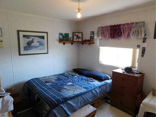 Blue Sign-164002 B Hwy 36, Rural Newell, County Of, AB - Indoor Photo Showing Bedroom