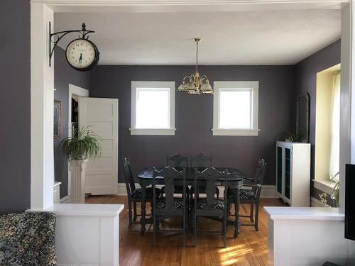201 2 Avenue East, Oyen, AB - Indoor Photo Showing Dining Room
